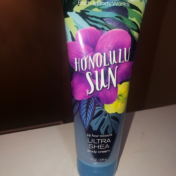 3 bath and body works lotions - Picture 4 of 4